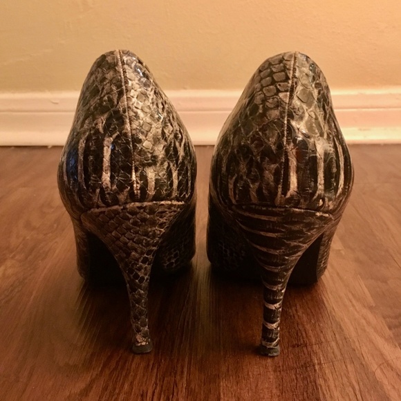 Rampage Animal Print Career Heels Pumps - Picture 5 of 7